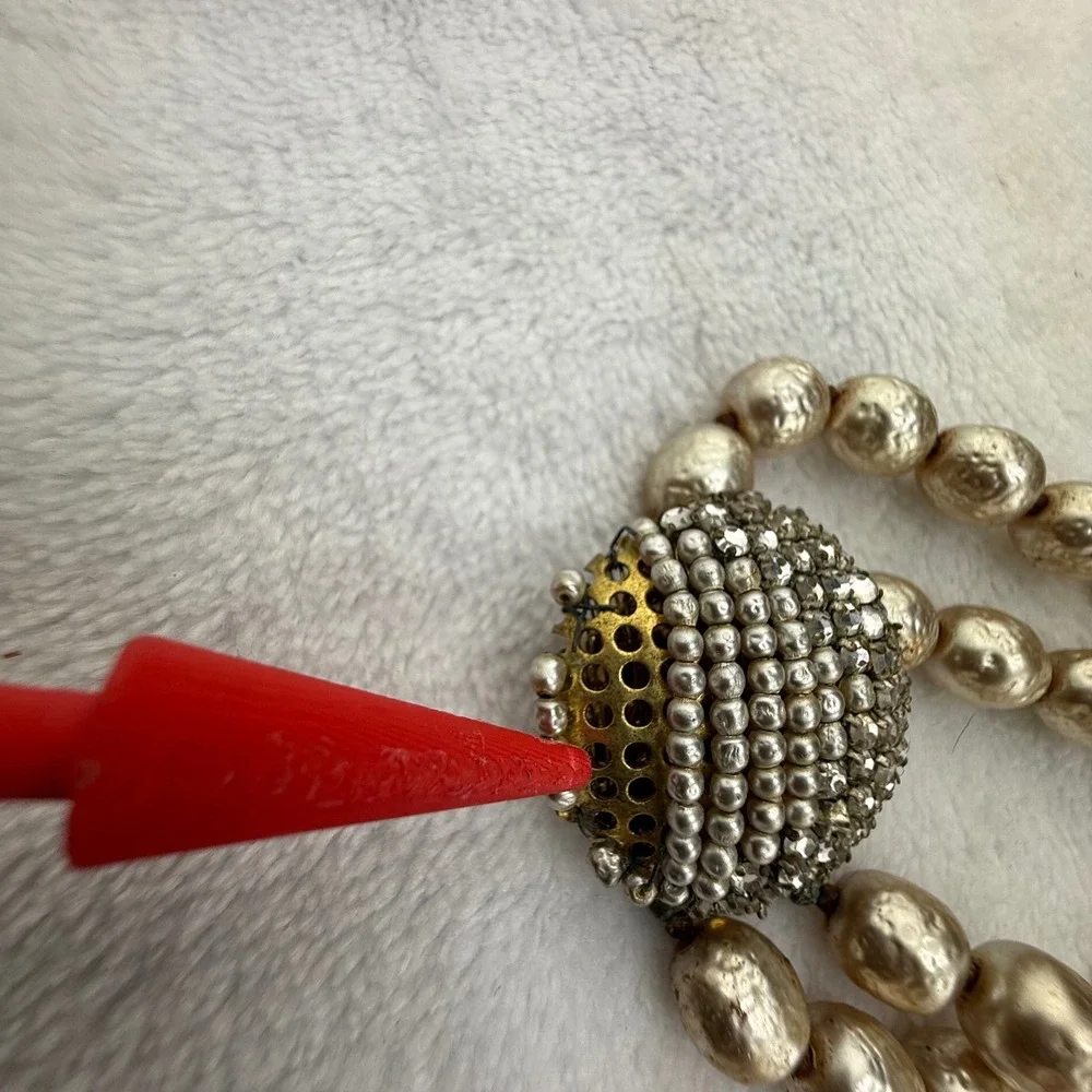 Vintage Miriam Haskell Necklace Gold Tone Faux Pearl Rhinestone Clasp 13